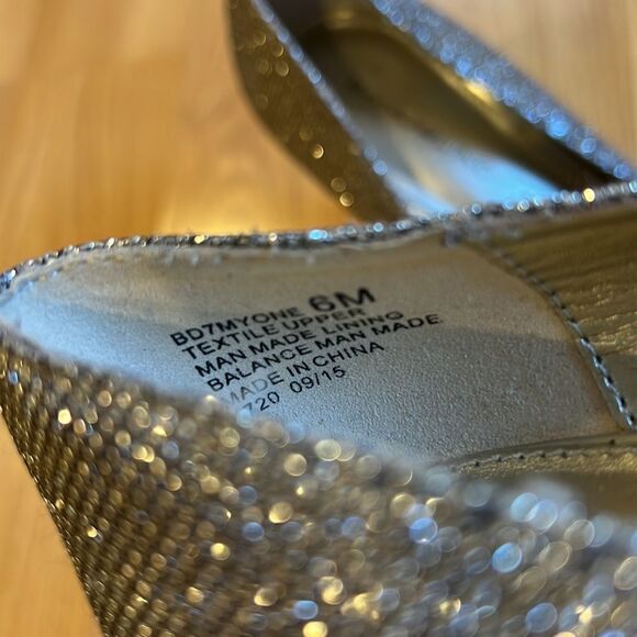 Bandolino My One Silver  Shiny Sparkling Platform Heels Women’s US Size 6 - Picture 5 of 6